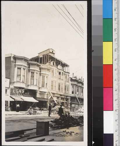 [Street scene of earthquake-damaged buildings, Oakland.]