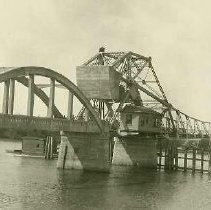 Rio Vista Bridge construction