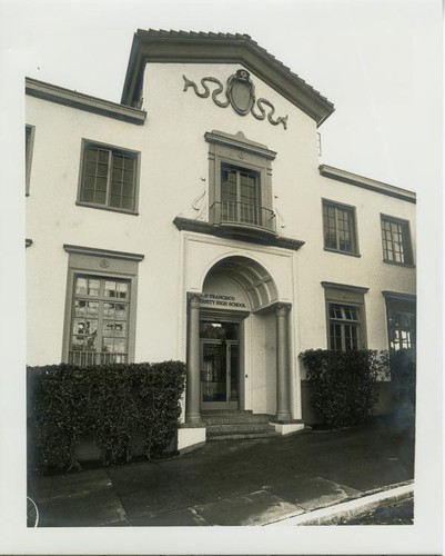 Katherine Delmar Burke School (built 1917)