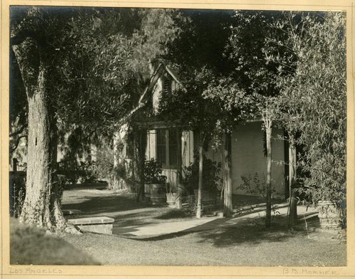 Adobe, Los Angeles, California