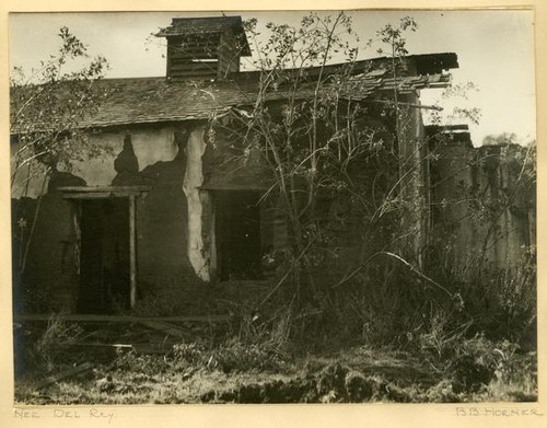 Adobe, Near Del Rey, California