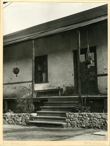 Adobe, Los Angeles, California