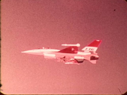 F 2247 General Dynamics F-16 Fighting Falcon radar missile capability
