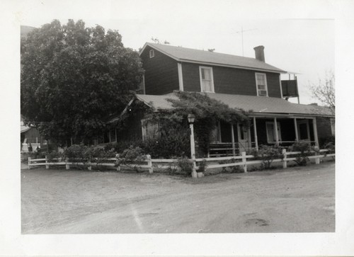 Andrews Adobe