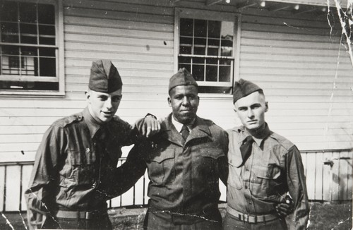 Leroy Gatewood, center, at Fort Ord as integration was instituted in 1948