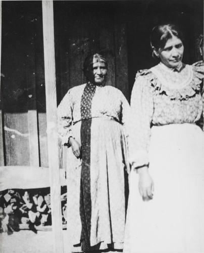 Margarita Bernal and her daughter, Rosa Cota, Inéseño Chumash women, at their home at Zanja de Cota. Photo by Tulita de la Cuesta : 1900