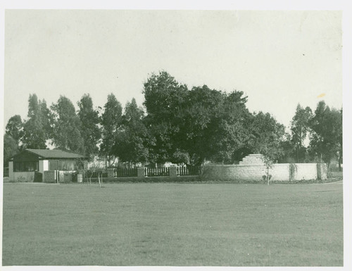 View of the Oak Tree picnic area at Arcadia Community Regional Park