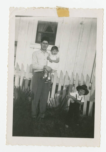 Reyes Felix with his children, Los Nietos, California