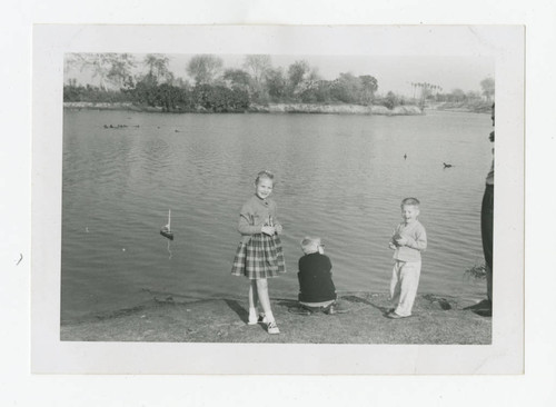 Poteet children at Legg Lake, Whittier Narrows Recreation Area, South El Monte, California