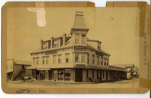 Ward Block Building on Colorado and Fair Oaks