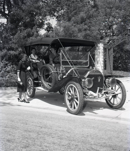 Junior League and Old Car