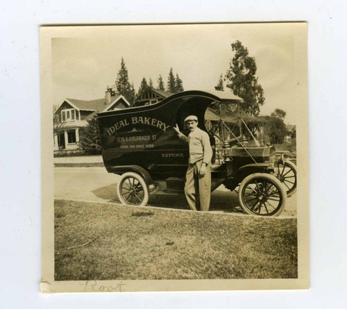 Ideal Bakery Truck