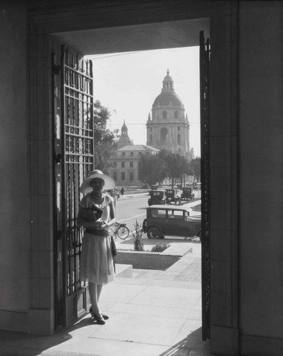 Pasaden Public Library Gate w/Model and view of City Hall