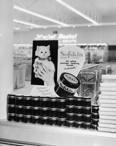 Sofskin Display at Market Basket