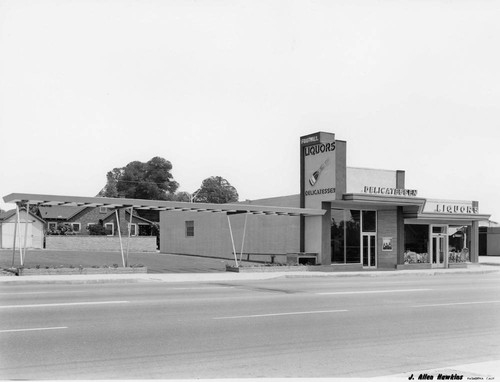 Exterior view of Foothill Liquor