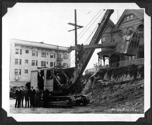 Construction of the Wilshire Boulevard campus