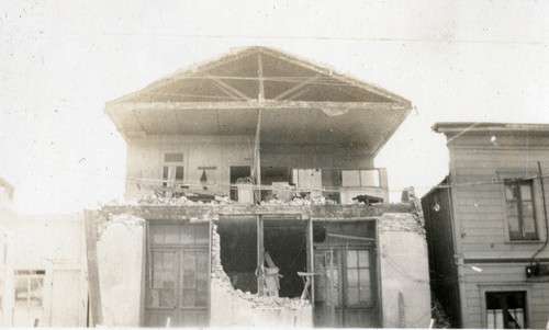 Santa Barbara 1925 Earthquake Damage - Canon Perdido Street