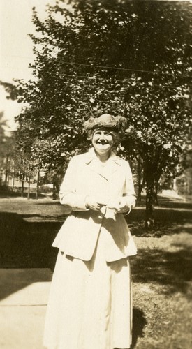 Mrs. Frances B. Linn