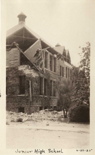 Santa Barbara 1925 Earthquake damage - Junior High School