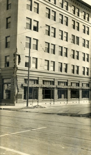 Santa Barbara 1925 Earthquake Damage - Central Building