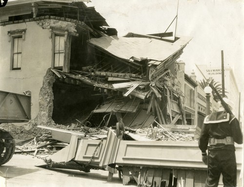 Santa Barbara 1925 Earthquake Damage - 1100 Block State Street