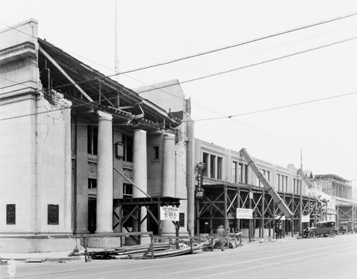 Santa Barbara 1925 Earthquake Damage - 900 Block State Street