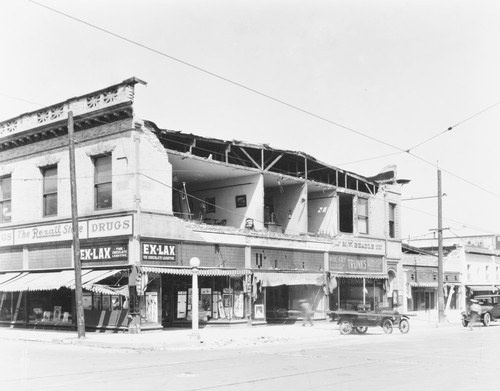 Santa Barbara 1925 Earthquake Damage - 700 Block State Street