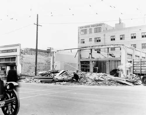 Santa Barbara 1925 Earthquake Damage - 500 Block State Street