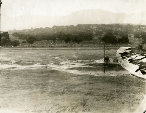 Santa Barbara 1925 Earthquake Damage - Sheffield Reservoir