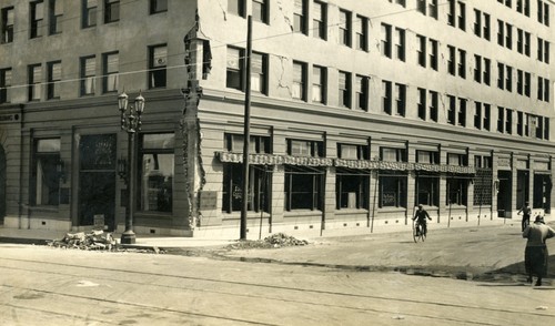 Santa Barbara 1925 Earthquake Damage - Central Building