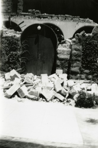 Santa Barbara 1925 Earthquake Damage - Unitarian Church