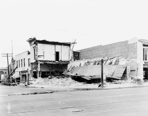 Santa Barbara 1925 Earthquake Damage - 1100 Block State Street