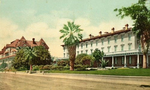 Arlington Hotel