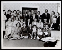 Gathering of the Garrott and Dejarnette (or De Jarnette) families, Los Angeles, 1940s (?)