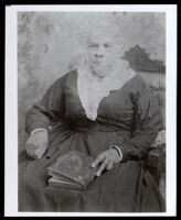 Hester Huston Saunders, Sacramento, circa 1890