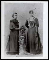Miss Johnson and Emma Barrett Boyd, Los Angeles, circa 1902