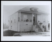 Grubbs family home, Sutter or Sacramento, (copy print made 1930-1989)