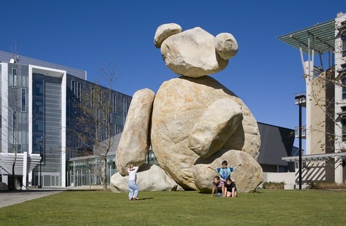 Bear: general view with children