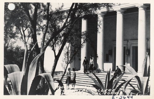 Belle Wilber Thorne Hall - Entrance