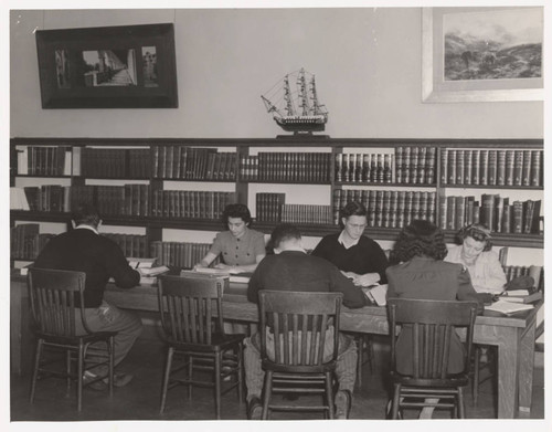 Mary Norton Clapp Library - Interior