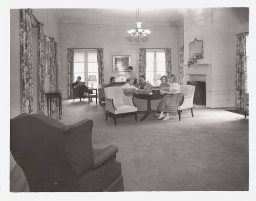 Bertha Harton Orr Hall - Interior, Lounge