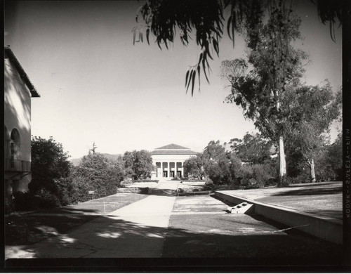 Belle Wilber Thorne Hall - General view from Quad