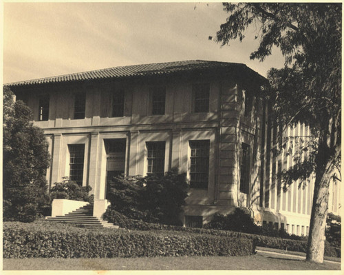 Mary Norton Clapp Library - From north-west