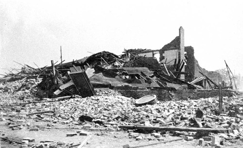 Destroyed building, 1906 earthquake, Santa Rosa, California