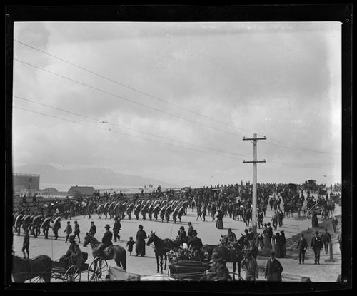 Spanish-American War Expedition leaving for Manila, Van Ness Avenue, San Francisco