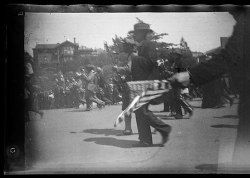 Spanish-American War Expedition leaving for Manila, Van Ness Avenue, San Francisco