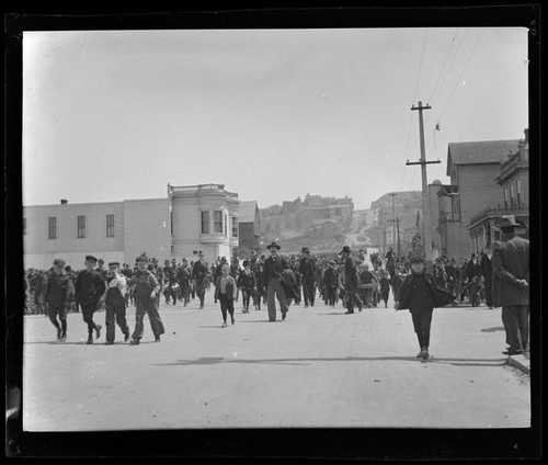 Spanish-American War Expedition leaving for Manila, Van Ness Avenue, San Francisco