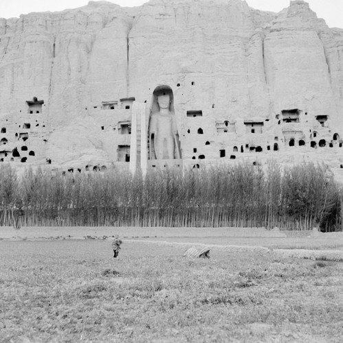 Giant Buddhas in cliff, Bamian, Afghanistan