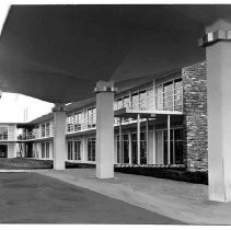 Exterior view of Holiday Inn Motel