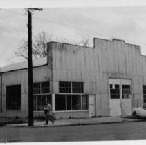 1402 2nd Street, Business